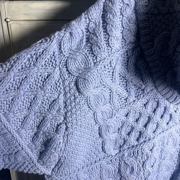 Aran‎ Crafts Ireland Powder Blue Full Zip Cableknit Chunky Sweater Cozy - Picture 7 of 10